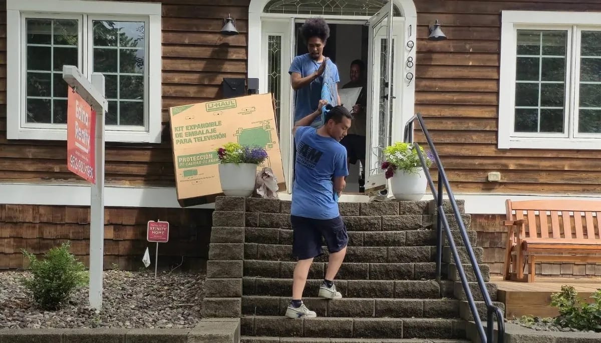 Affinity Moving crew